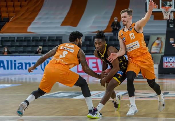 连续两场梅 连续两场梅