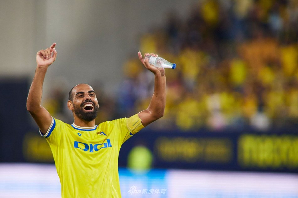 他的特点在 他的特点在